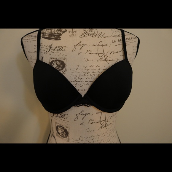 New With Tags black lace wing push up bra H&M 34C - Picture 3 of 7